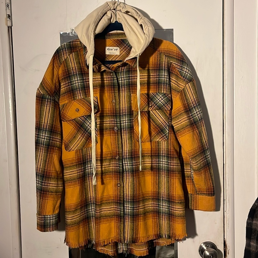 Pretty Shacket with hood Flannel in fall colors. NEW